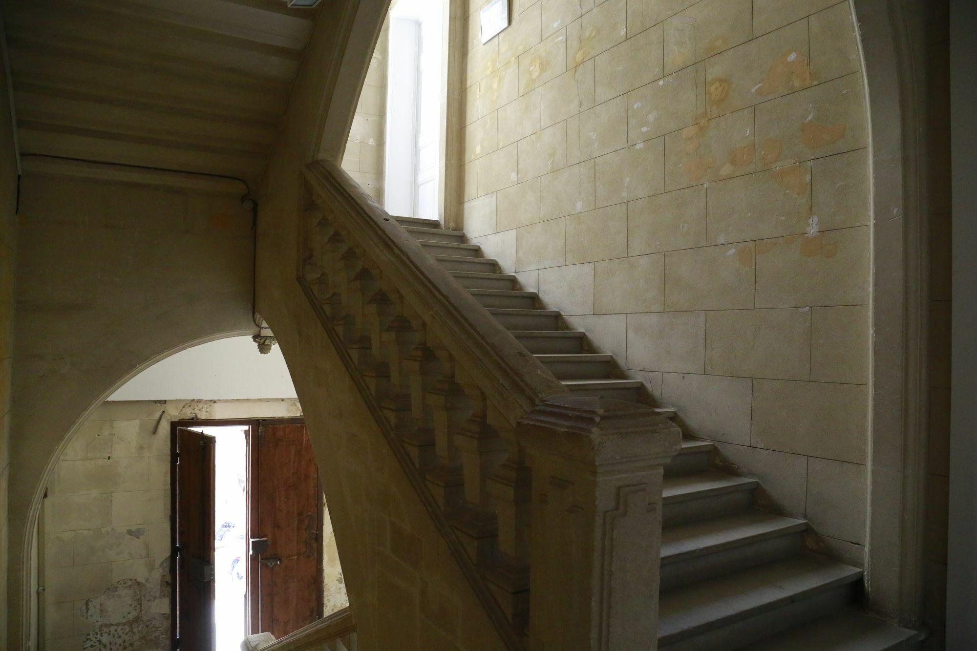 Palais De Luppé