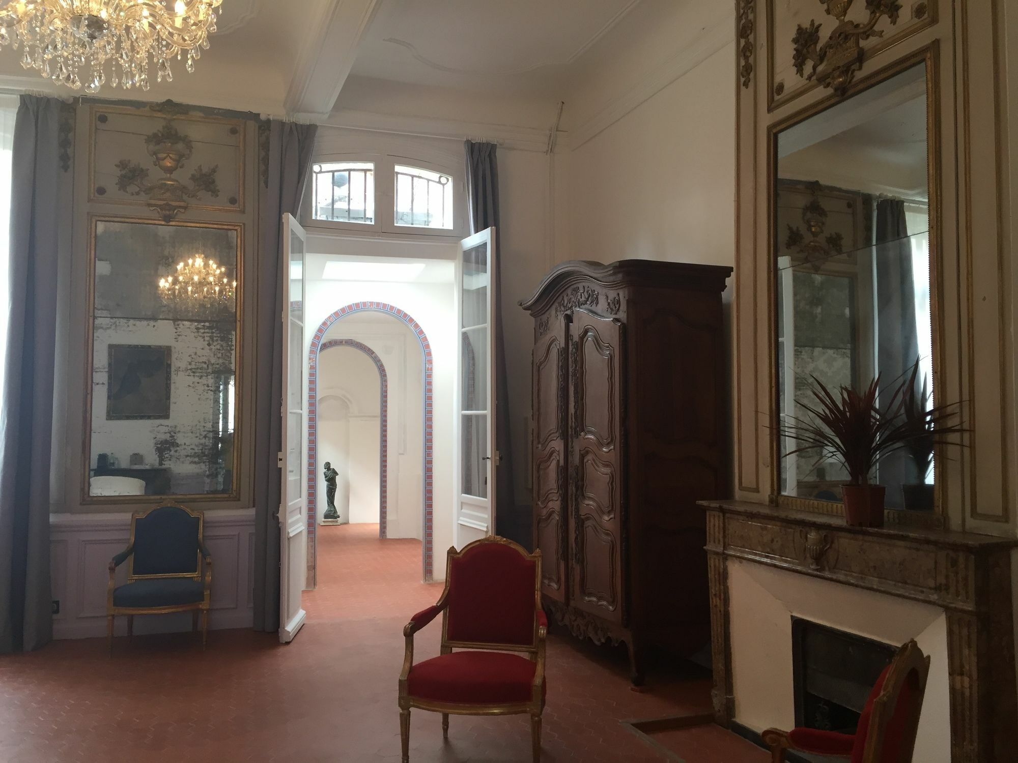 Palais De Luppé